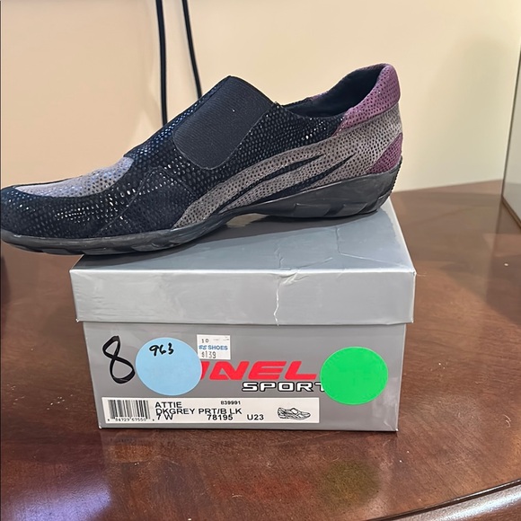 Vaneli Sport Attie Black, Grey and Purple Casual Leather and Suede Shoe - Picture 7 of 7